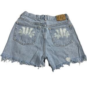 Vintage Y2K GAP Womens Light Wash Cutoff Jean Denim Shorts Easy Fit Size 32 M